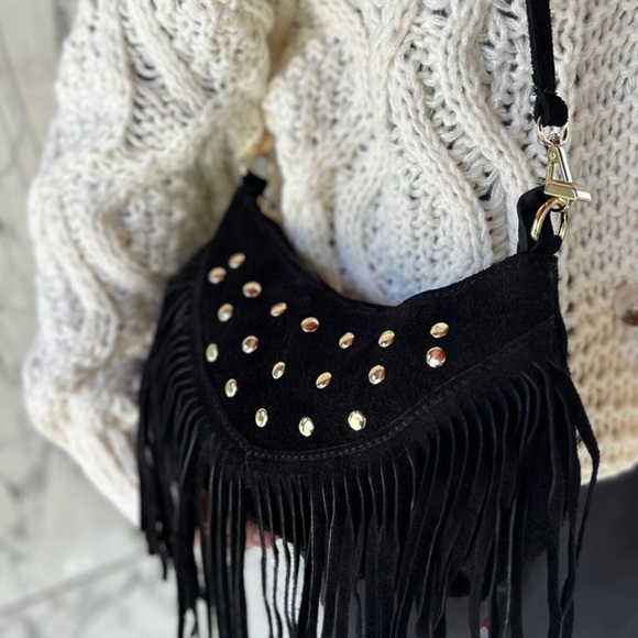 Boho Black Suede Fringe Shoulder Crossbody Bag - Picture 5 of 8